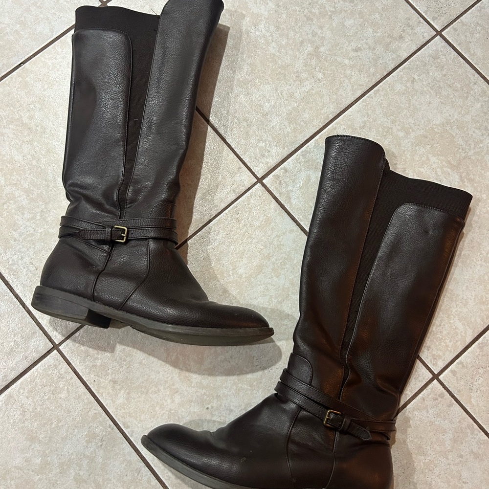 Elegant Brown Knee-High Boots